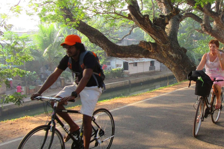 Bentota: Toddy-Jagd-Radtour in der Landschaft