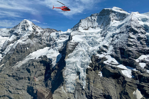 Exclusive helicopter-tour for 4 people to the Swiss Alps