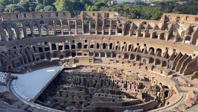 Roma: Colosseum Underground Tour med Skip-the-line-inngang