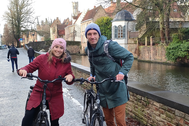 Bruges de bicicleta com a família e os amigos!Bruges de bicicleta com a tua família e amigos!