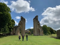 From London, Glastonbury and Cheddar Gorge Guided Day Trip - Housity