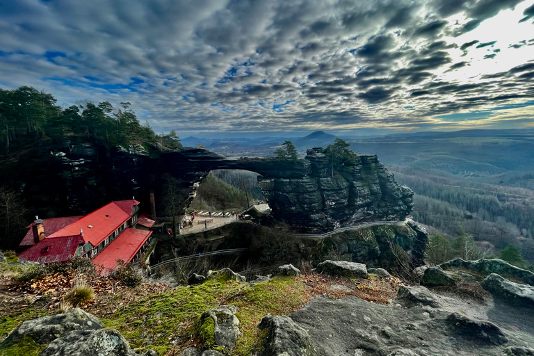 Excursión de un día de invierno a Bohemia y la Suiza sajona desde Praga