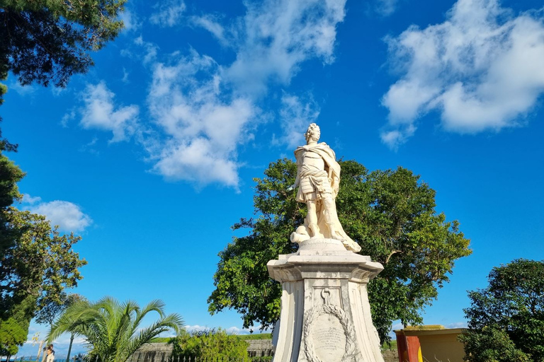 Corfu: Visita aos edifícios históricos e às grandes personalidadesVisita em alemão