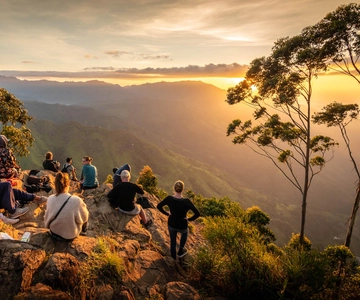 Ella: privéwandeling zonsopgang op de Ella rots - all inclusive