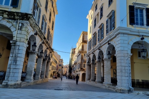 Corfu: stadswandeling in kleine groepCorfu: stadswandeling in kleine groepen in het Duits