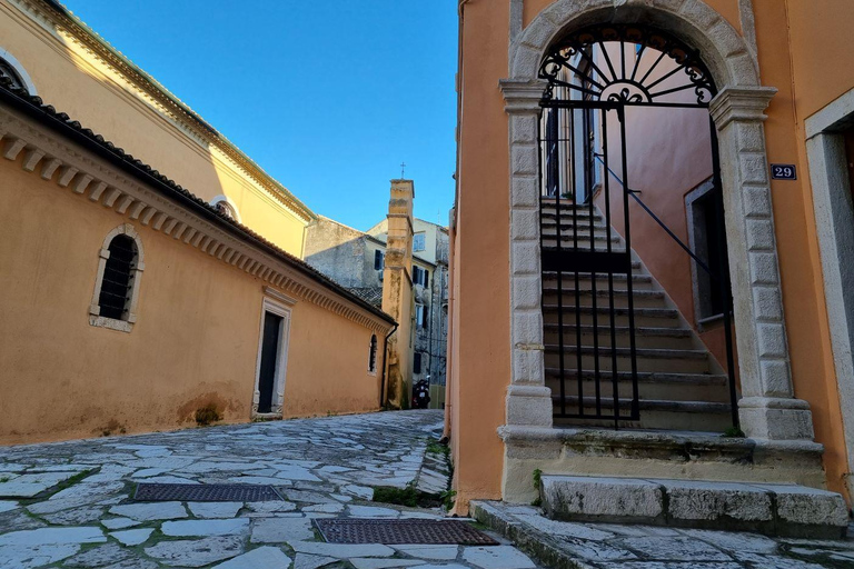 Corfu: Small Group City Walking Tour Corfu: Small Group City Walking Tour in German