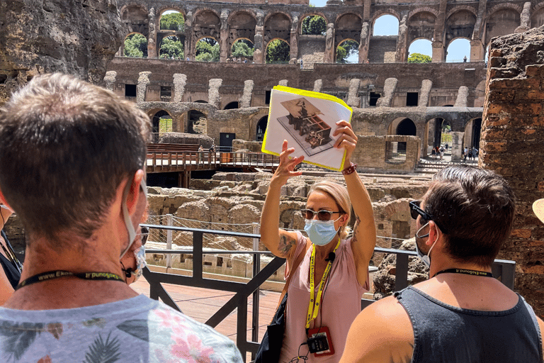 Roma: Accesso all&#039;arena del Colosseo e tour per piccoli gruppi della città anticaRoma: Accesso all&#039;Arena del Colosseo e tour della città antica per piccoli gruppi