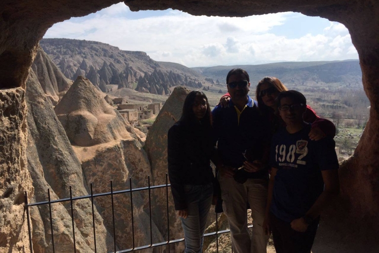 Capadocia: recorrido privado por las chimeneas de las hadas y el valle de Devrent