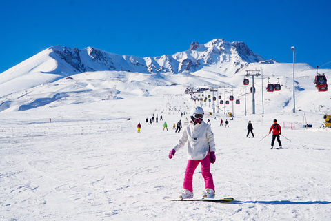 Cappadocia: Mount Erciyes Skiing and Snowboarding Tour Transfer, Lunch and All Equipment