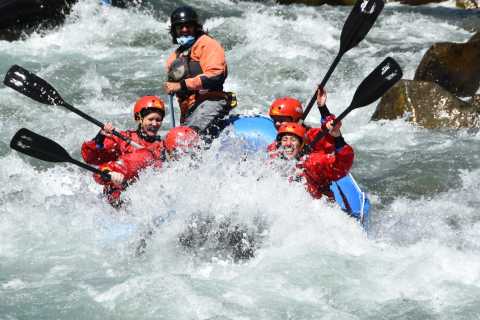 Experiência de rafting para adultos no rio Noce em Val di Sole