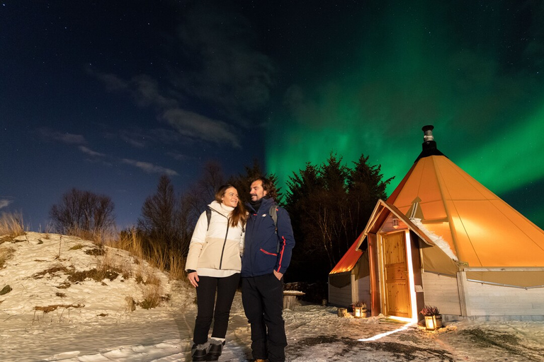 Tromsø: Obóz zorzy polarnej z gorącym lokalnym posiłkiem