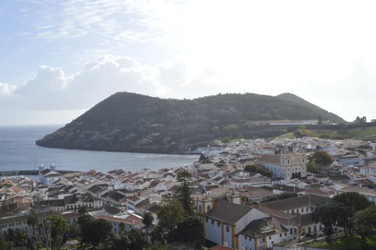 Insel Terceira: Geführte Tagestour mit dem Bus
