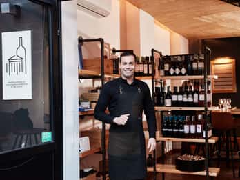 Athens: Acropolis Wine Tasting with Cheese and Olives