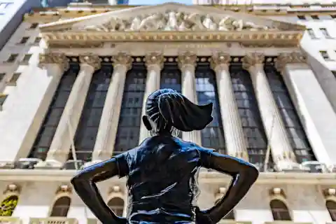 Cum se făceau banii: Turul pe jos pe Wall Street