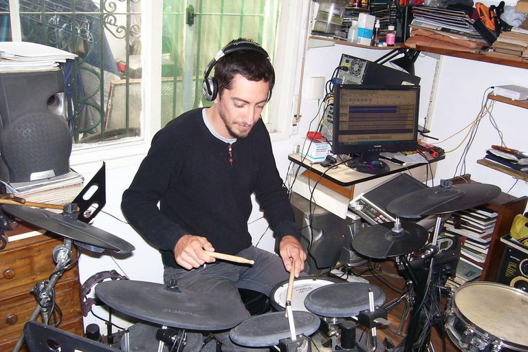 Learn to play drums in the city of Montevideo Learn to play the drums in Montevideo