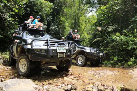 Khao Lak: tour in jeep di un'intera giornata nella giungla fuoristrada con pranzo