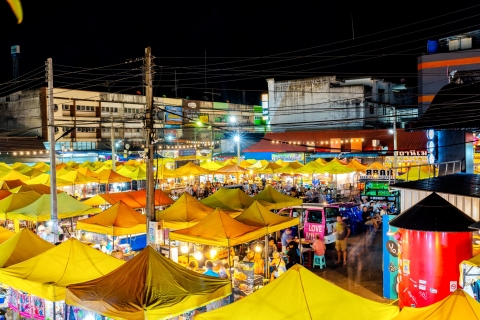 Krabi: excursion privée en bateau au coucher du soleil et visite du marché nocturne