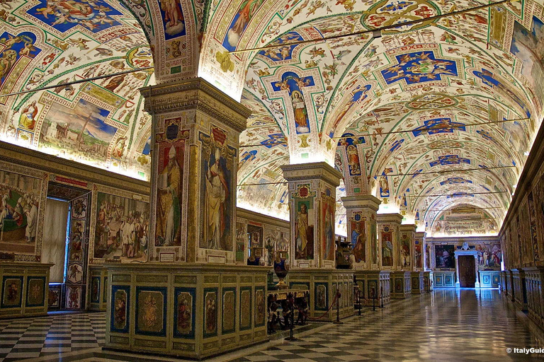 Rome: Vatican and Sistine Chapel Tour with St. Peter's Small Group Tour with a Maximum 20 People in English