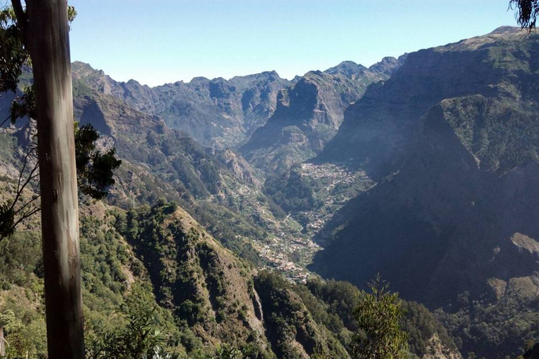 Madère : 2 excursions spéciales d'une journée et 1 demi-journée en 4x4