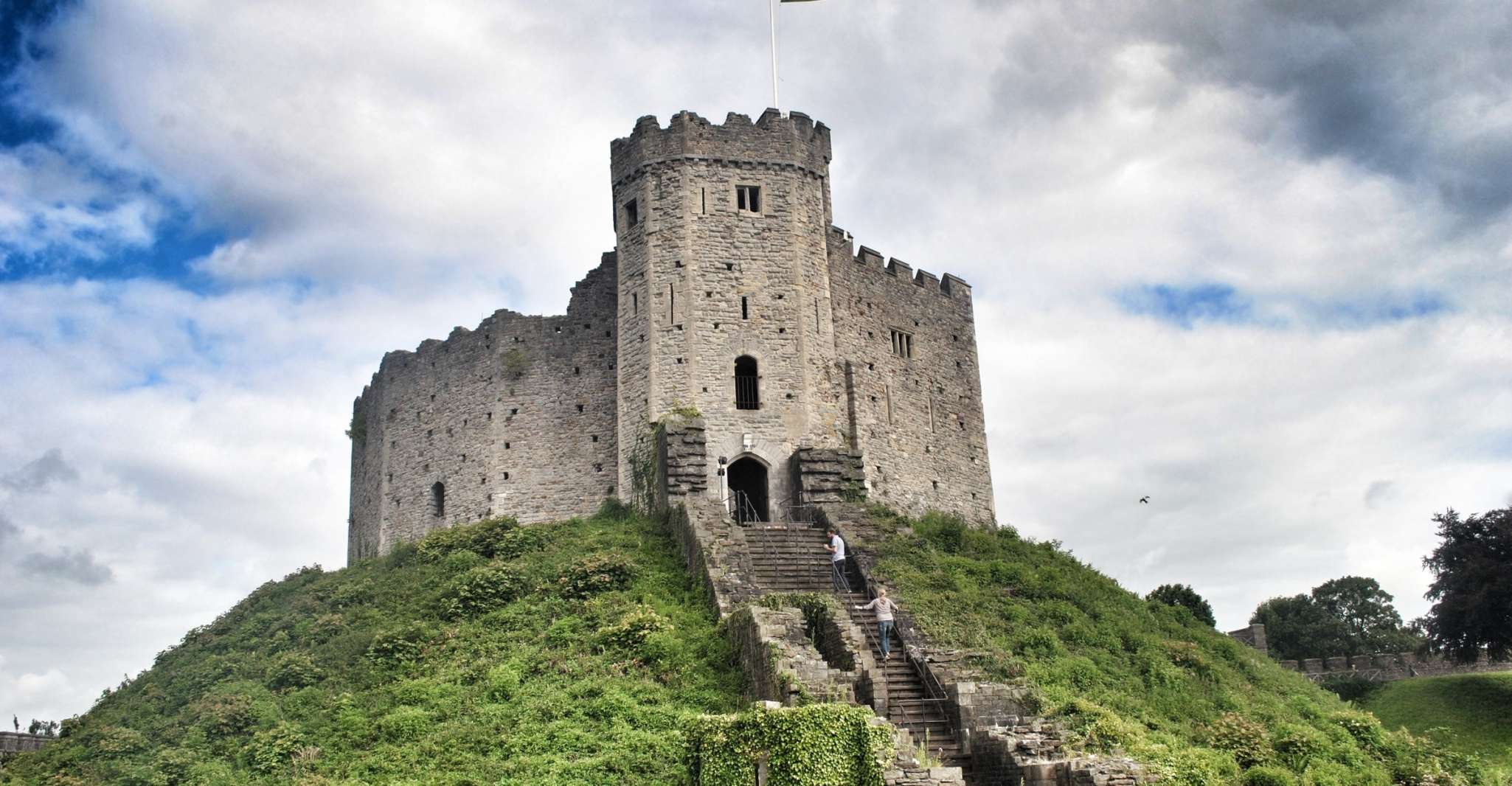 From London, Day Trip to Cardiff with Cardiff Castle Entry - Housity