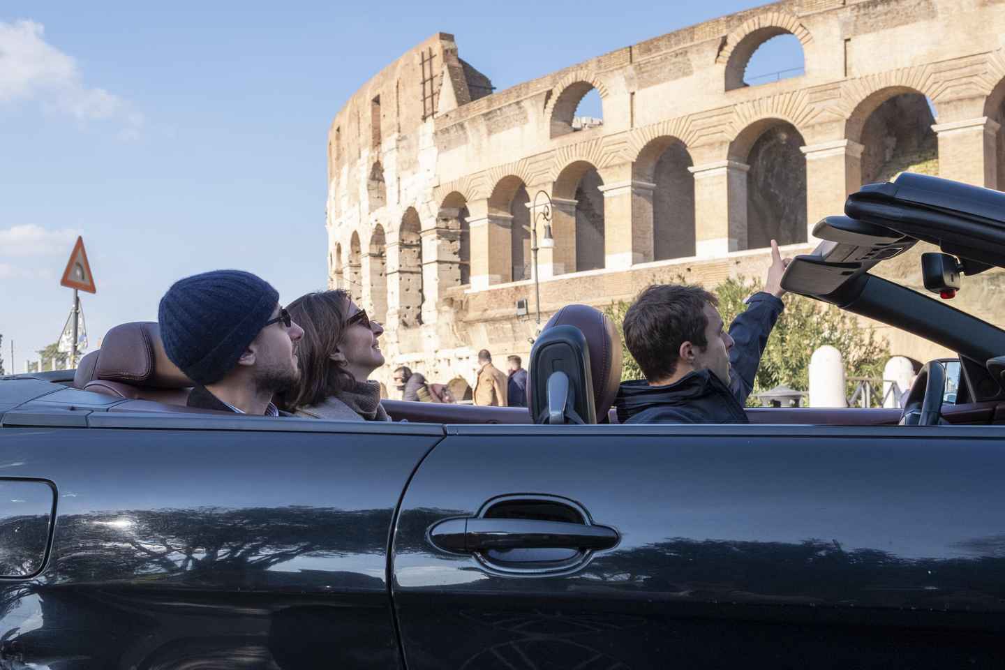 Rome: Luxury Convertible Tour with Italian Gourmet Delights