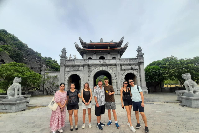 Ha Long Bay 2 dagen 1 nacht op 3-sterren cruise vanuit Ninh Binh