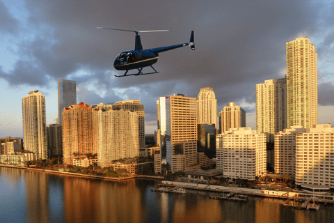 Miami: South Beach: Tour particular de 30 minutos em um helicóptero de luxo