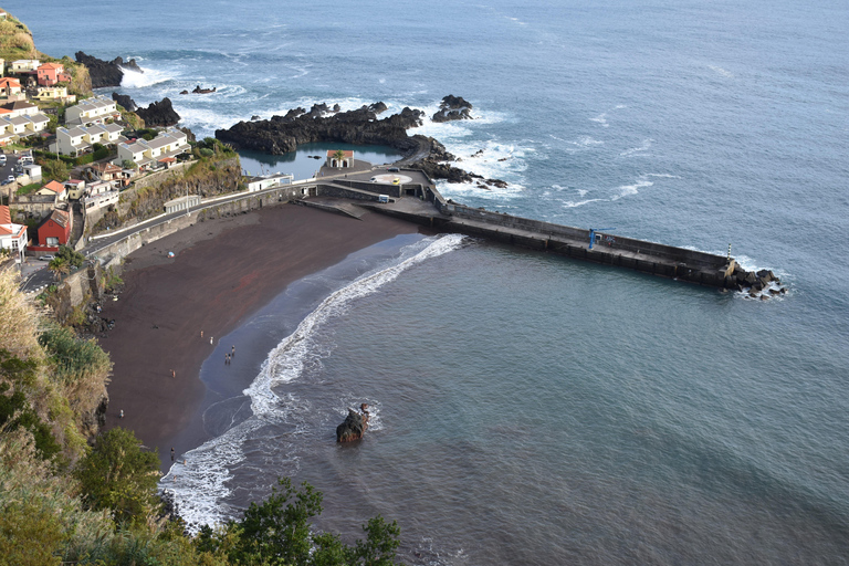 Cascadas, Piscinas Volcánicas y Bosque Mágico de Fanal, ExcursiónCascadas, Pozas Volcánicas y Bosque Mágico de Fanal, Tour