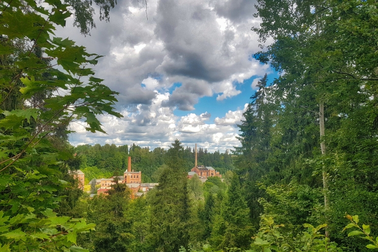 Ab Riga: Wander- und Sightseeing-Tour durch den Gauja-NationalparkGeteilter Rundgang