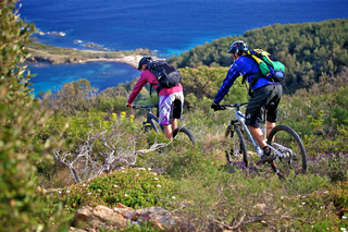 Vélo électrique de montagne dans le golfe de Saint-Tropez