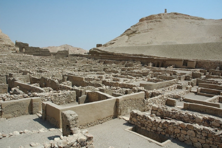 Luxor: tour privado de Medinet Habu, el valle de los nobles y Deir