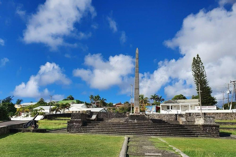 Basseterre: Guided Walking Tour with Optional Beach