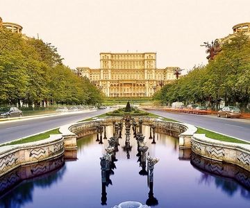 Bucharest: City Highlights Guided Walking Tour