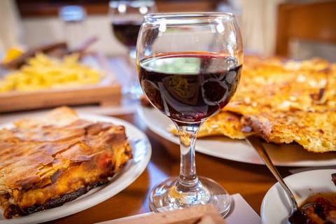 Ioannina: Traditional Food and Culture Walking Tour