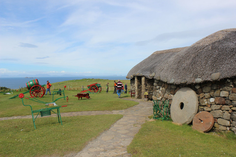 Z Edynburga: 6-dniowa wycieczka na wyspę Skye i Hebrydy ZewnętrznePodwójne zakwaterowanie B&B z Jacobite Steam Train