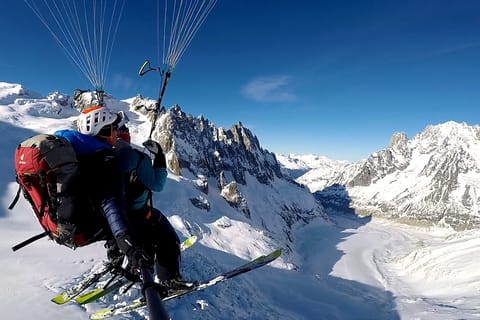 Chamonix-Mont-Blanc: Mountain Tandem Paragliding Flight