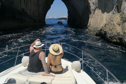 From Sorrento: Capri Boat Tour with Drinks and Snacks