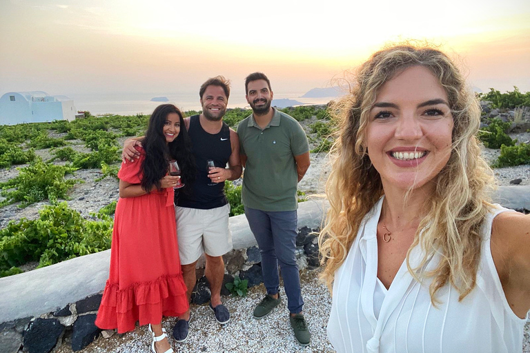 Santorini: Tour delle cantine con degustazione di vini e ciboTour al tramonto