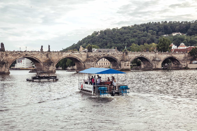 Prag: Private Radboot-Flussfahrt mit Bier oder ProseccoPrag: Private Radboot-Flussfahrt mit Prosecco