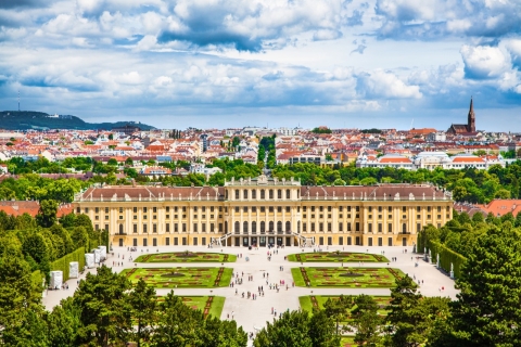 Wenen: privétour Paleis Schönbrunn en Abdij van MelkRondleidingen in paleis Schönbrunn en Abdij van Melk