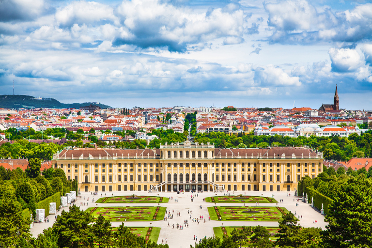 Wenen: privétour Paleis Schönbrunn en Abdij van MelkRondleidingen in paleis Schönbrunn en Abdij van Melk