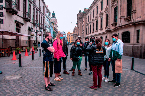 Lima: stadstour met kleine groepen met Pisco Sour en catacomben