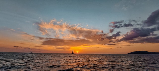 Tamarindo: catamaran zeil- en snorkeltocht
