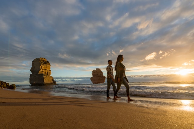 From Melbourne: Great Ocean Road Sunset Tour