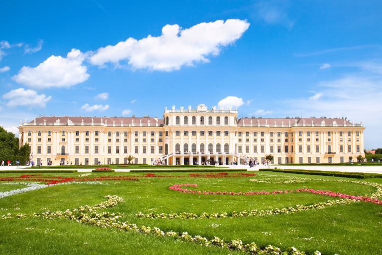 Viena: tour privado sin colas por el palacio de Schonbrunn3 horas: recorrido imperial del palacio y el jardín con transporte