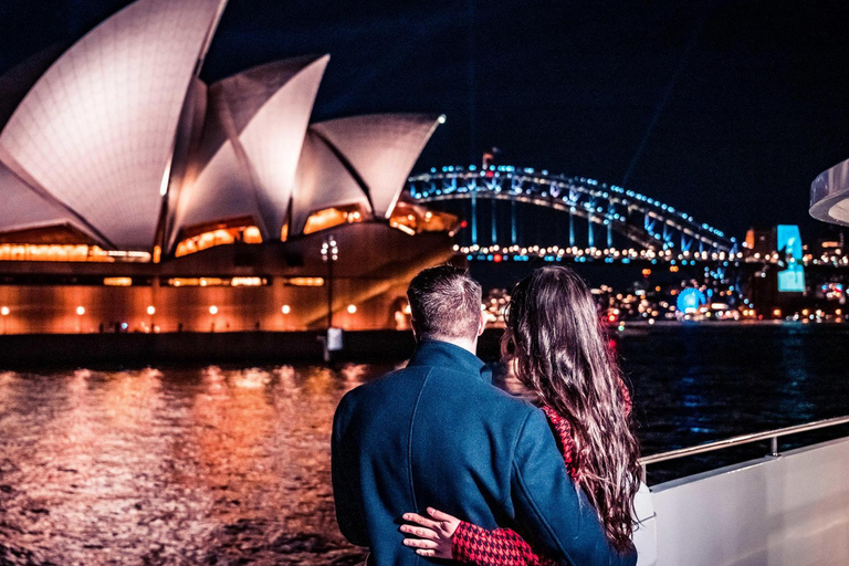 Sydney - kryssning VIVID Lights Cruise med snittar och mousserande vin