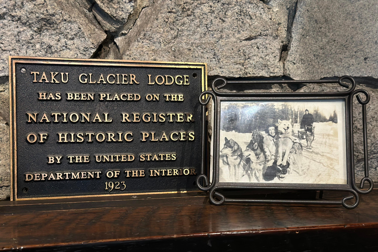 Juneau: Taku Glacier Lodge 5-Glacier Flight & Feast