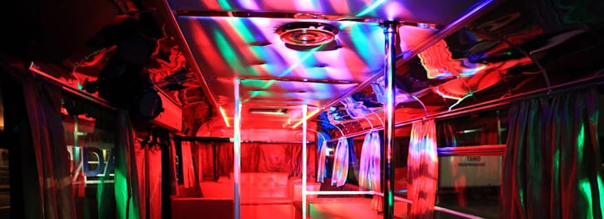 Gdańsk : bus de fête privé d'une heure avec forfait vodka