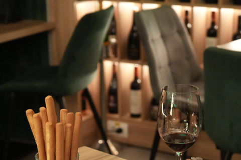 Bucharest: Wine by the Glass, Pairings & Expert Guidance