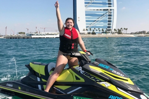 Dubaj: 30-minutowa wycieczka skuterem wodnym30 minut Burj Al Arab Tour